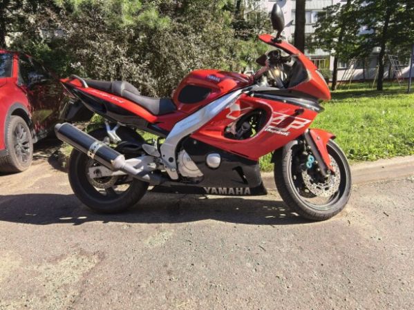 Yamaha YZF, 2001 г.
