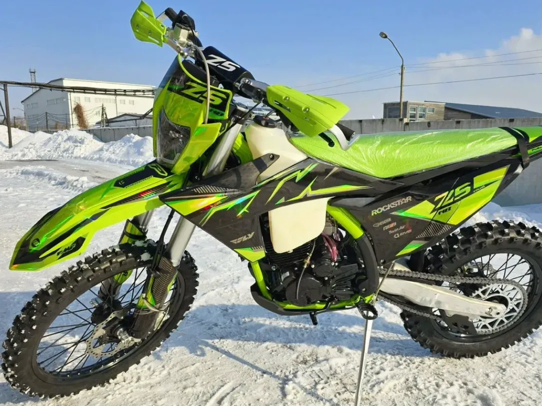 Кроссовый Racer Z 5, 2025 г.