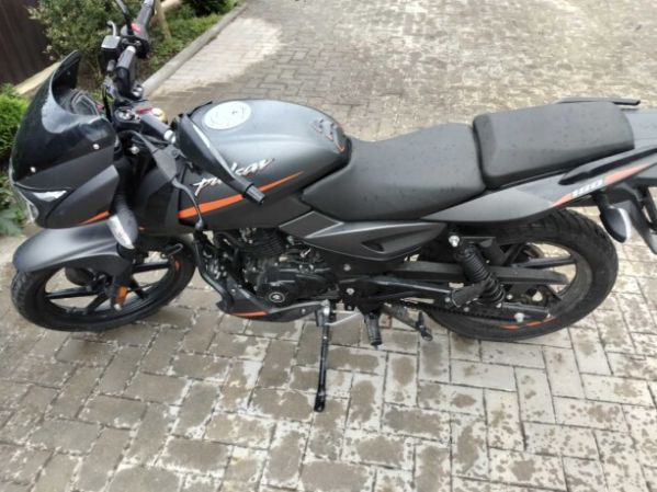 BAJAJ Pulsar 180, 2024 г.