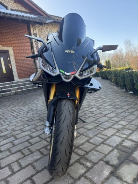 Aprilia RSV4 Factory Ultra Dark, 2022 г.
