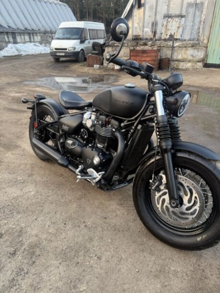Triumph Bonneville Bobber Black, 2020 г.