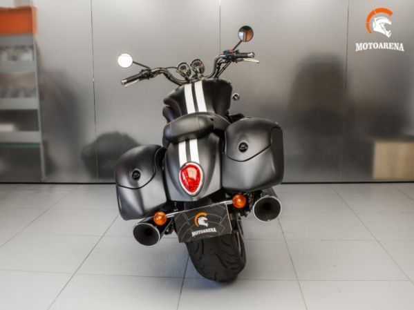 Triumph Rocket III Roadster, 2013 г.