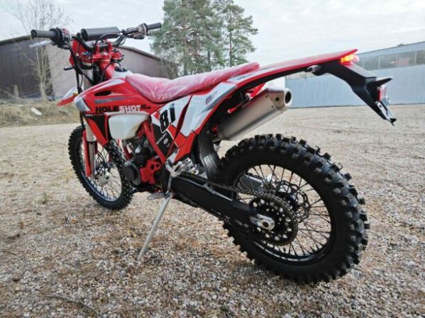 Regulmoto Holeshot Red Edition (4 valves), 2024 г.