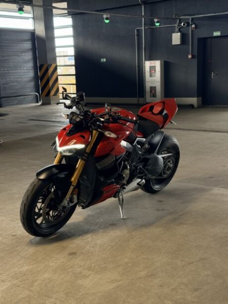 Ducati Streetfighter V4S, 2024 г.