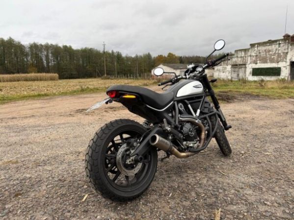 Ducati Scrambler Icon Dark, 2022 г.