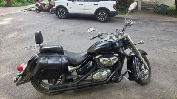 Suzuki VL800, 2001 г.