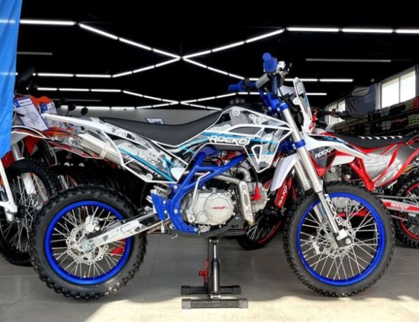 ROCKOT HI-TECH 125 Comandante 2.0, 2026 г.