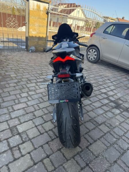 Aprilia RSV4 Factory Ultra Dark, 2022 г.