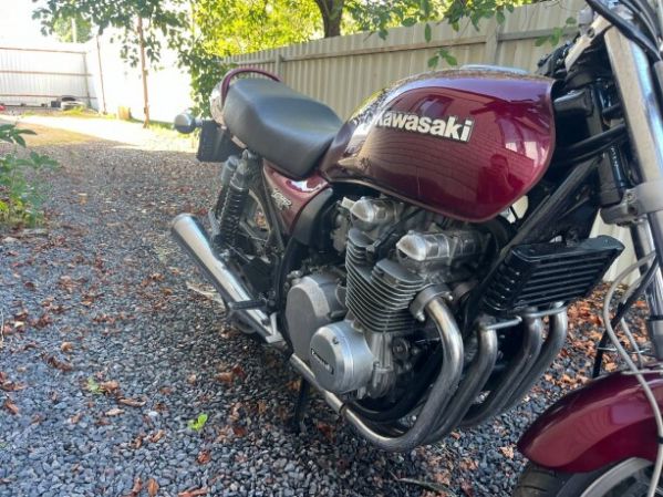 Kawasaki ZR 750, 1995 г.