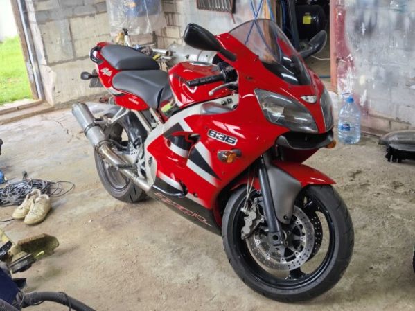 Kawasaki ZXR, 2002 г.