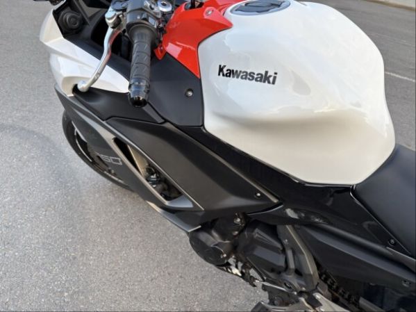  EX 650