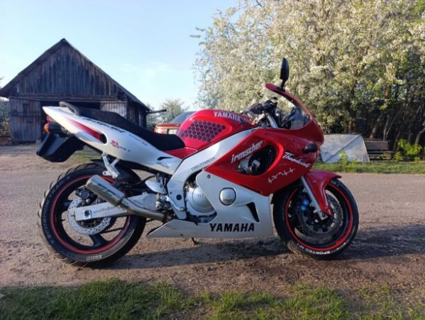 Yamaha YZF, 1997 г.
