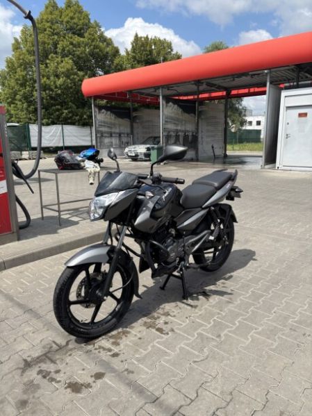 BAJAJ Pulsar, 2024 г.