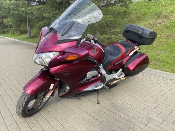 Honda ST 1300, 2005 г.