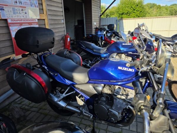 Suzuki Bandit, 2001 г.