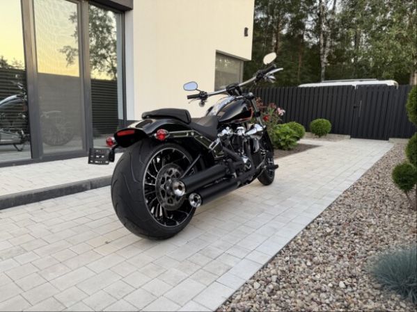 Harley-Davidson Breakout, 2024 г.