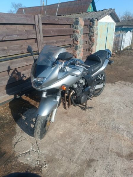 Kawasaki ZR 750F, 2001 г.