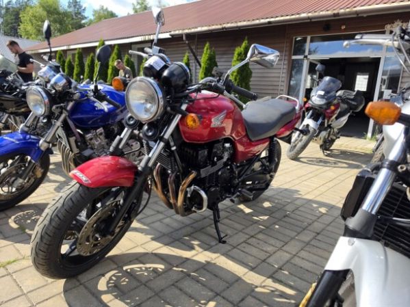 Honda CB, 1998 г.