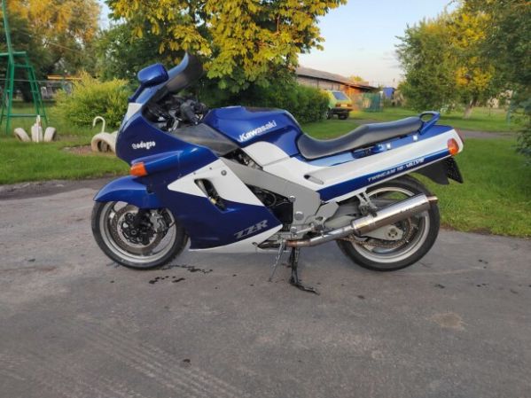 Kawasaki ZZR, 1992 г.