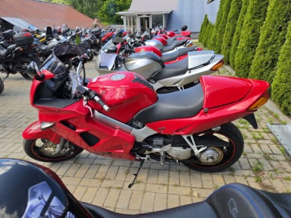 Honda VFR, 1999 г.