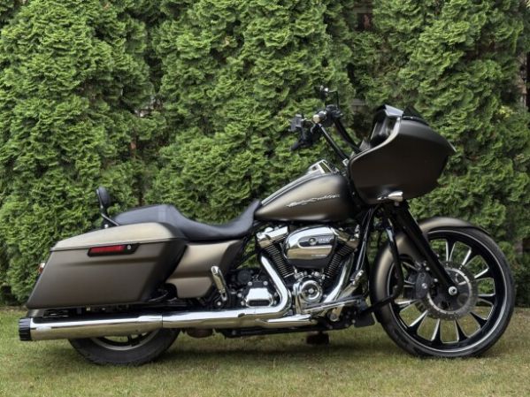 Harley-Davidson Road Glide FLTRXS, 2017 г.