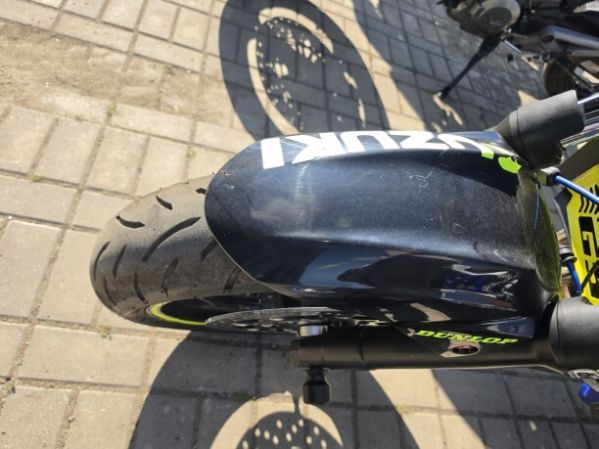 Suzuki GSR, 2010 г.
