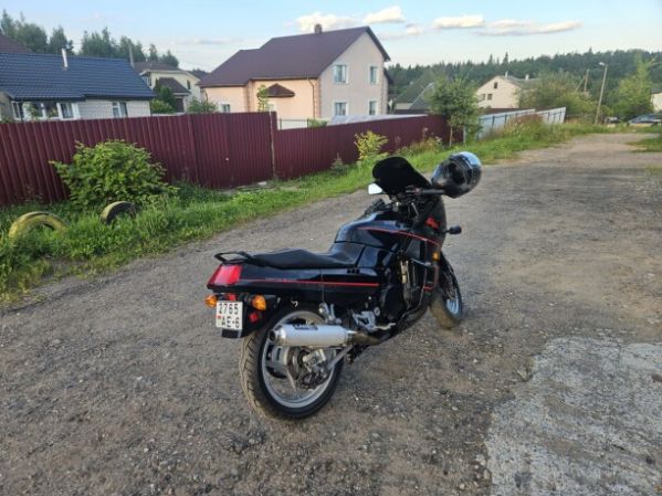 Kawasaki GPX, 1990 г.