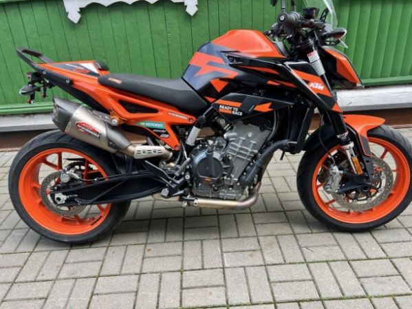 KTM 890 DUKE GP, 2022 г.