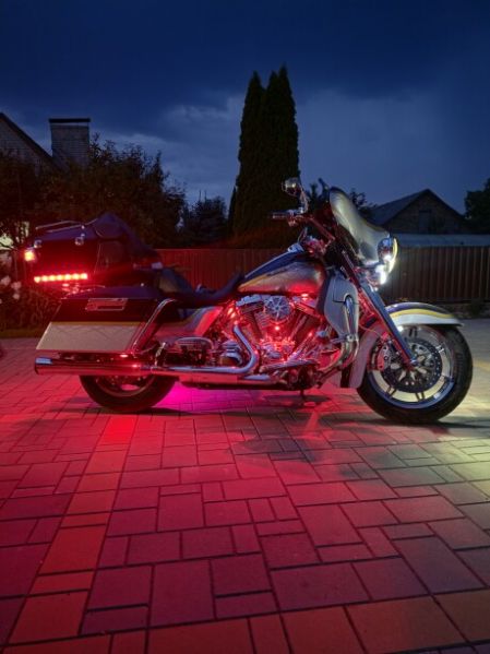 Harley-Davidson CVO FLHTCUSE7, 2012 г.