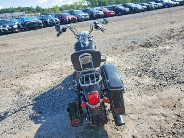 Harley-Davidson Dyna FLD, SWITCHBACK, 2013 г.