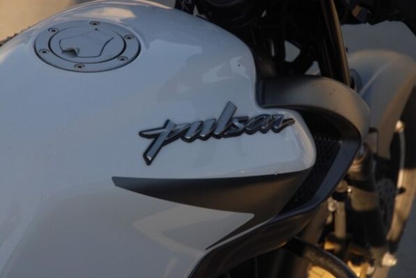 BAJAJ Pulsar, 2024 г.