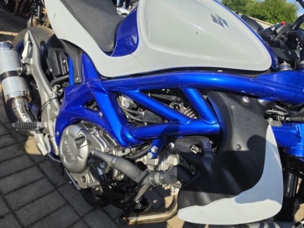 Suzuki SFV, 2010 г.