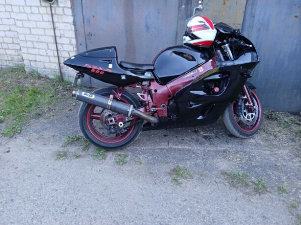 Suzuki GSX-R, 2000 г.