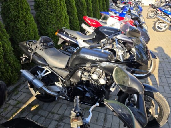 Yamaha FZS, 1998 г.