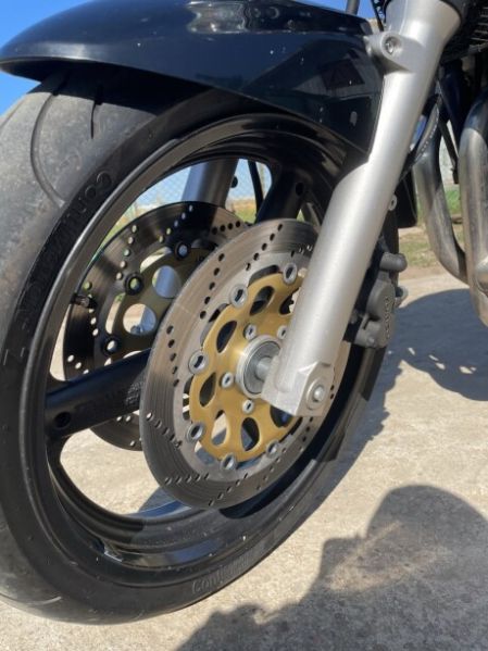 Suzuki GSF, 2000 г.
