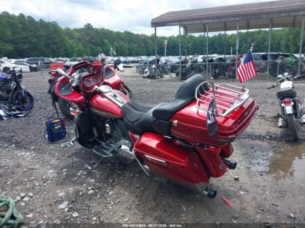 Harley-Davidson CVO FLTRUSE Road Glide, 2016 г.