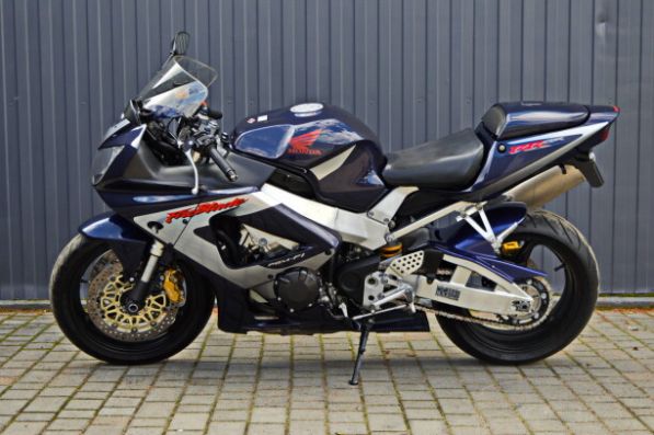 Honda CBR 900RR FireBlade, 2001 г.