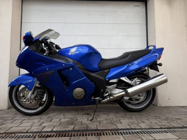 Honda CBR 1100xx, 1999 г.