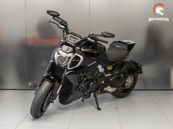 Ducati Diavel V4, 2023 г.