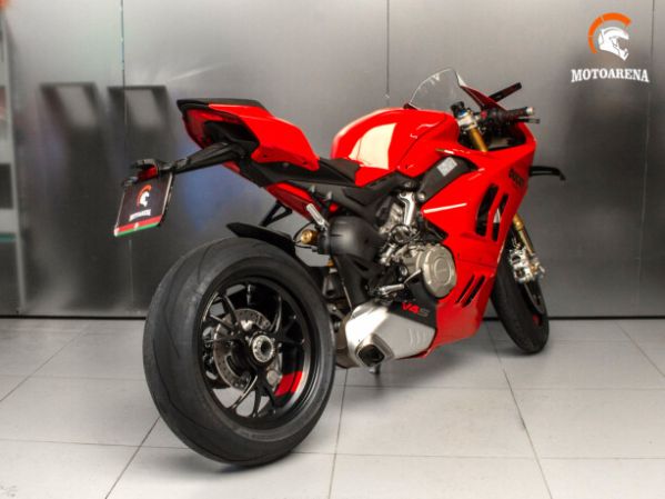 Ducati Panigale V4S, 2023 г.