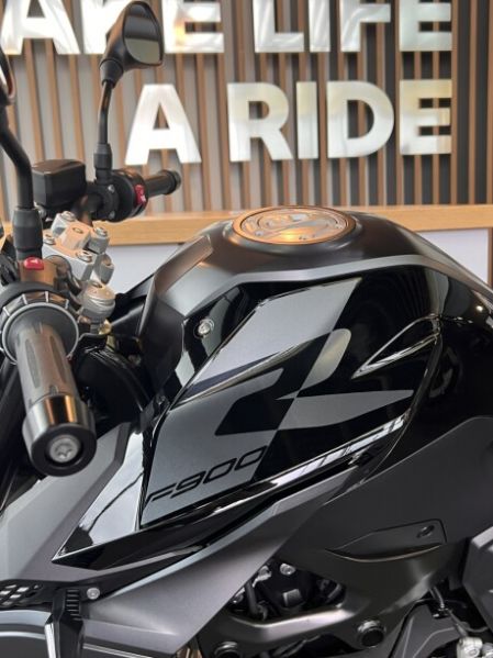 BMW F 900 R Triple Black, 2026 г.