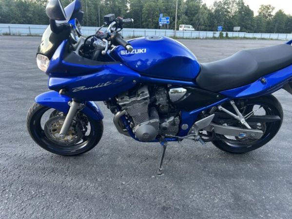 Suzuki Bandit, 2002 г.