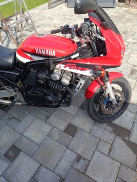 Yamaha FZS, 2001 г.