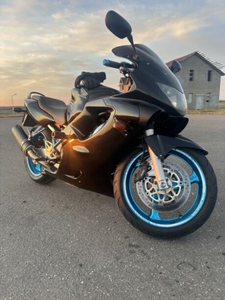 Honda CBR F4, 1999 г.