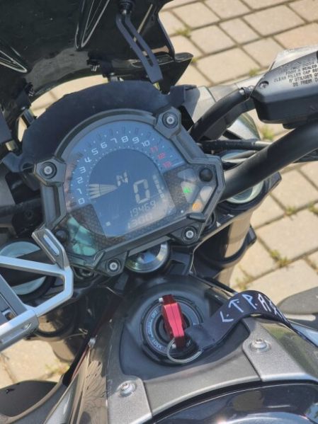 Kawasaki Z zr900, 2018 г.