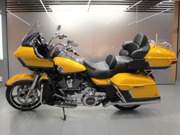 Harley-Davidson Road Glide CVO, 2022 г.