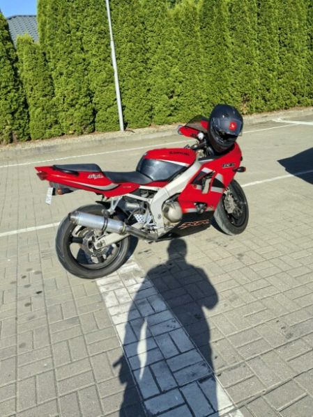 Kawasaki ZXR, 2002 г.