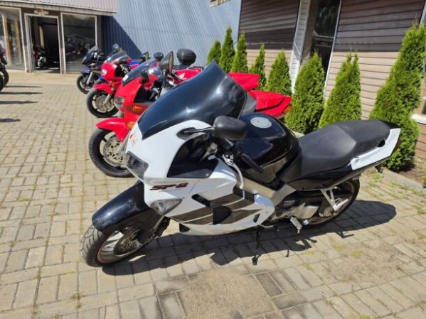 Honda VFR, 1999 г.