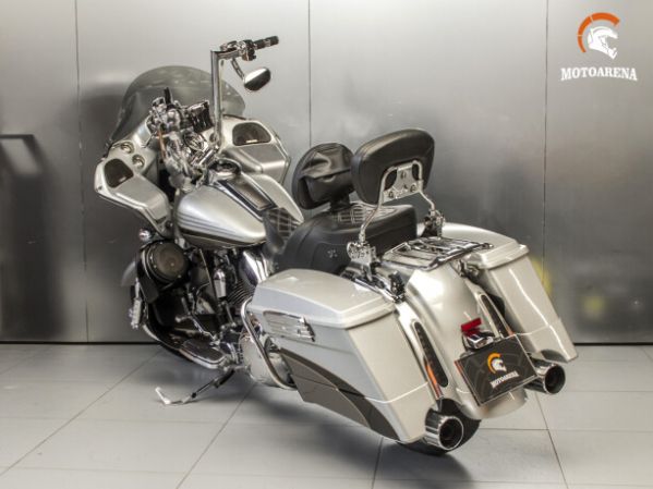 Harley-Davidson CVO Road Glide FLTRSE3, 2009 г.