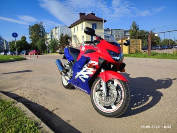 Honda CBR, 1999 г.